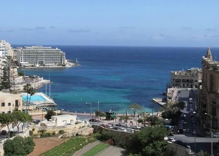 1 Bedrm Apt Seaview Balluta Bay