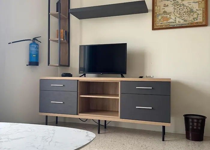 1 Bedrm Apt Seaview Balluta Bay