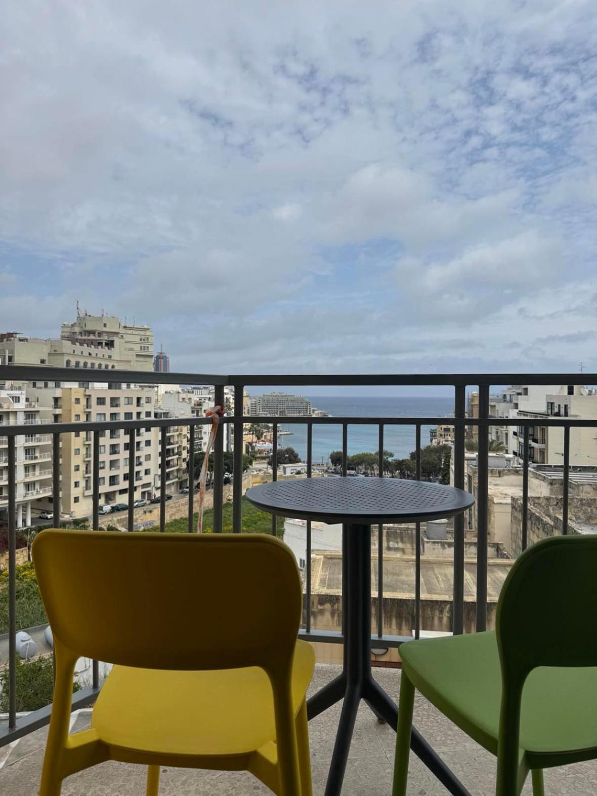 Apartment 1 Bedrm Seaview Balluta Bay Saint Julian's
